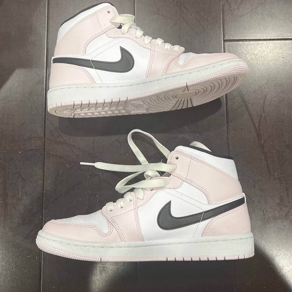 jordan 1 barely rose